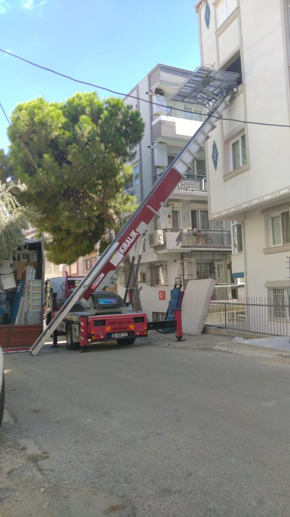 izmirde kiralik ev taşıma asansörü
